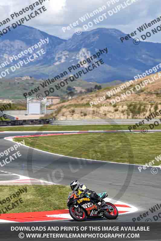 cadwell no limits trackday;cadwell park;cadwell park photographs;cadwell trackday photographs;enduro digital images;event digital images;eventdigitalimages;navarra;no limits trackdays;peter wileman photography;racing digital images;trackday digital images;trackday photos